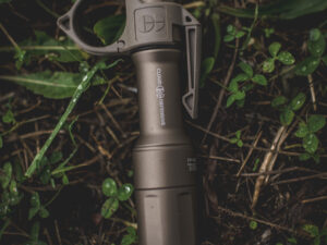 Cloud Defensive MCH EDC Full Size Handheld Light FDE