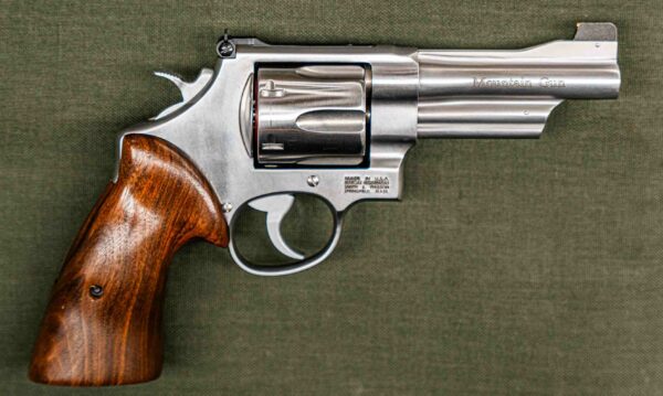 Smith & Wesson 629 Mountain Gun .44 Magnum