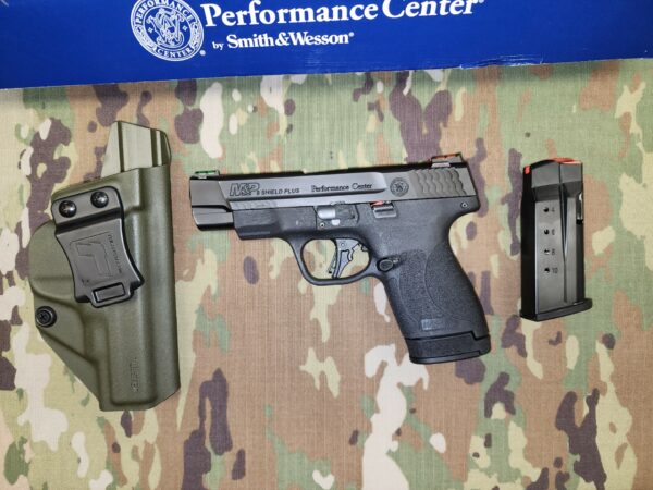 Smith & Wesson Shield Plus Performance Center 9mm - Image 2