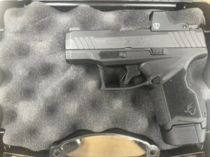 Taurus GX4 w/optic 9mm